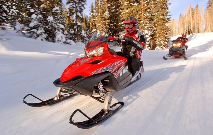 Катание на мотосанях в Финляндии Катание на мотосанях в Финляндии