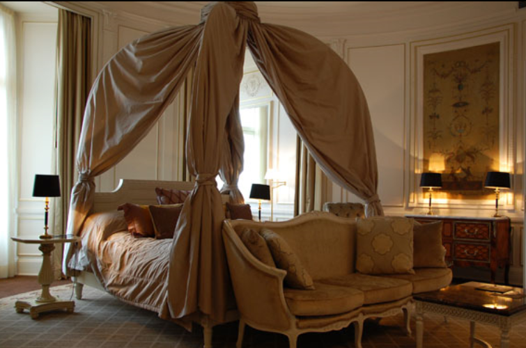 Tiara Chateau Mont Royal Chantilly
